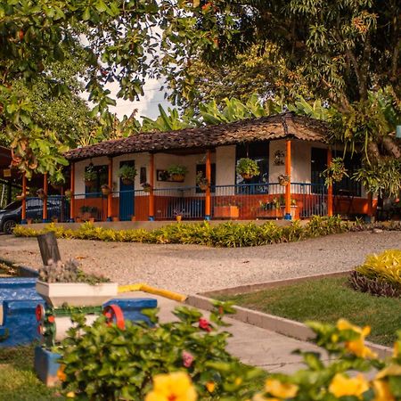 Hotel Mi Monaco Pueblo Tapao Exterior foto