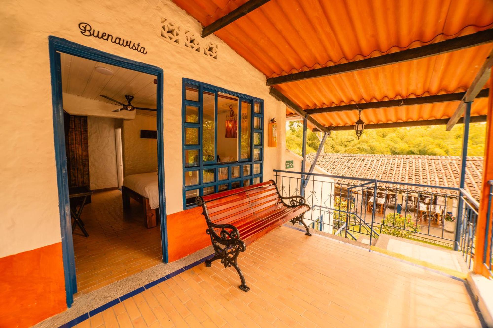 Hotel Mi Monaco Pueblo Tapao Exterior foto
